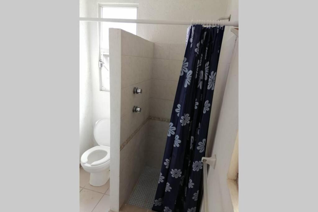 Bonita Casa Amueblada Para 12 Personas A 3 Kms Del Centro Cuernavaca Exterior foto