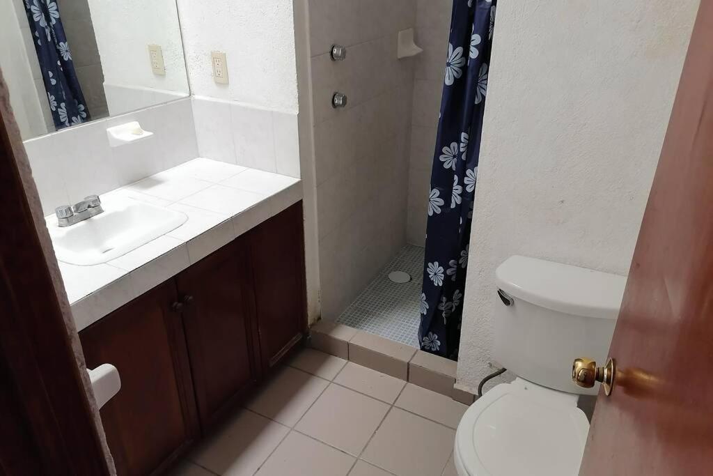 Bonita Casa Amueblada Para 12 Personas A 3 Kms Del Centro Cuernavaca Exterior foto